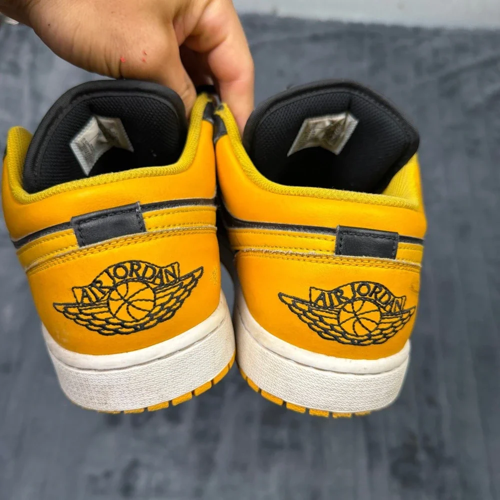 Nike Air Jordan 1 Low Yellow Ochre Black White 553558-072 Mens 10 Sneaker